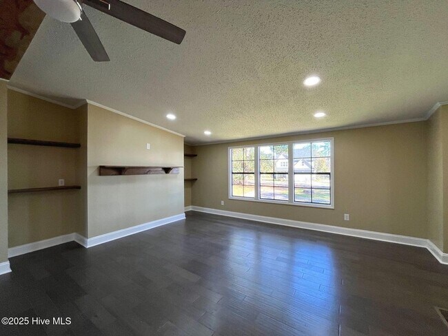 Building Photo - 188 Shady Grove Rd