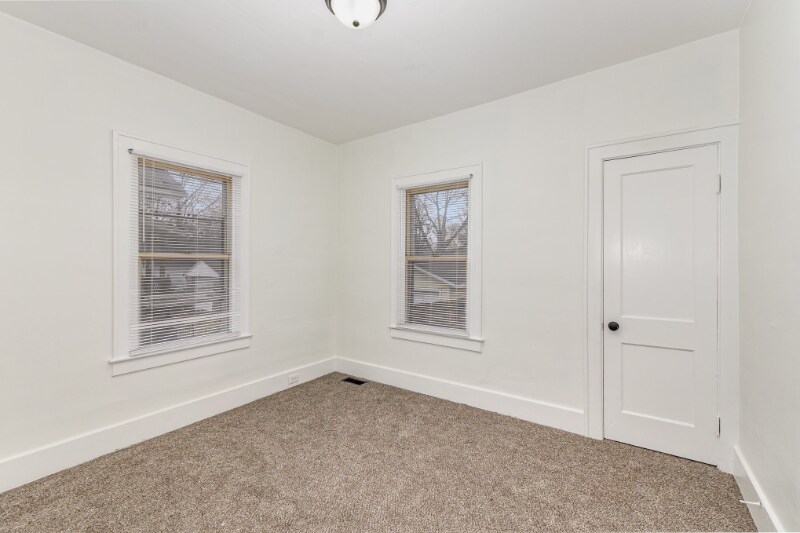 Building Photo - 4806 Peachtree Ave