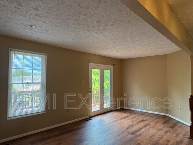 Building Photo - 12744 Wedgedale Ct