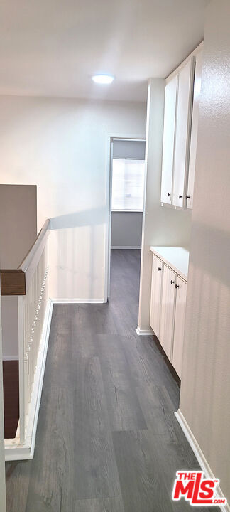 Building Photo - 10000 Hanna Ave