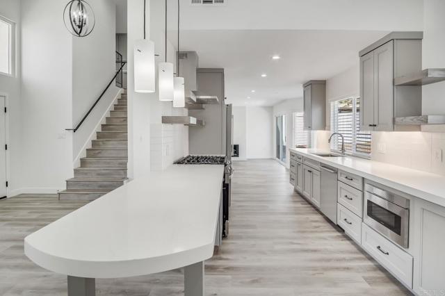 Building Photo - 10010 Dauntless St