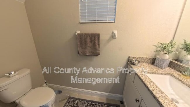 Building Photo - 2268 Spring Lake Ct