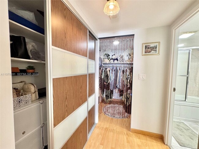 Building Photo - 250 174th St