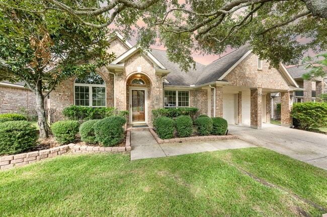 Building Photo - 2618 Parkbriar Ln