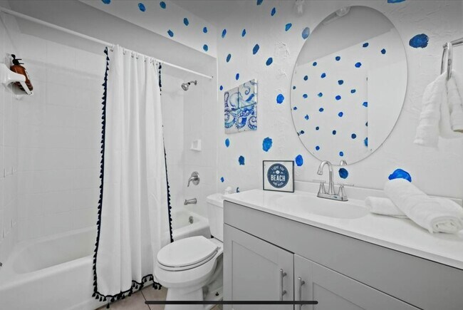 Building Photo - 11405 175th Rd N