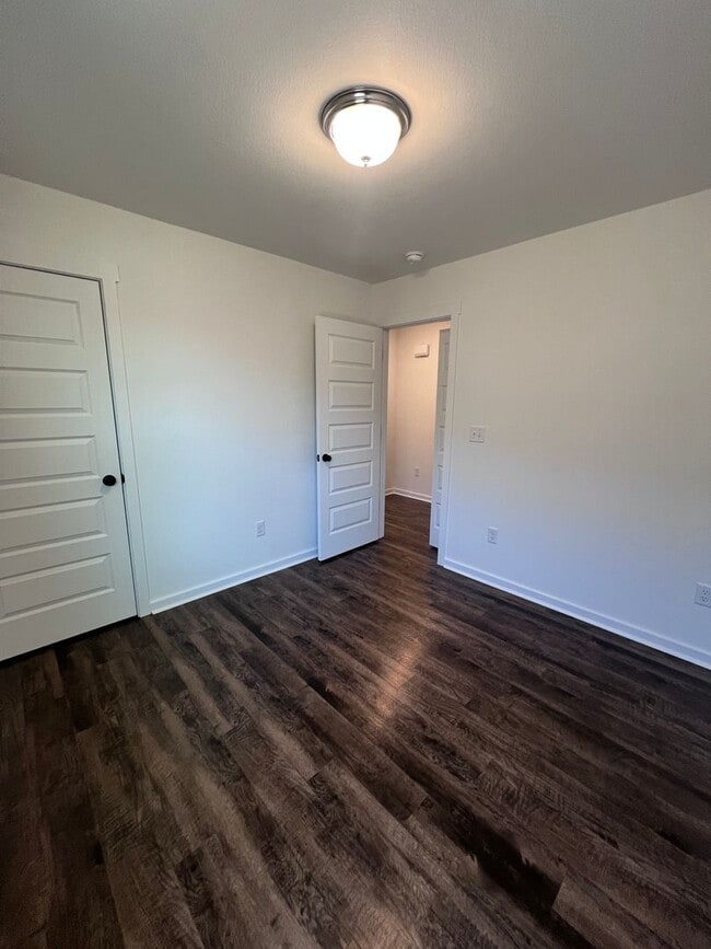 Building Photo - New Beginnings Start with AMRR: Now Pre Leasing with Move-In Special!