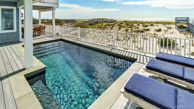 Building Photo - 939 Dune Rd