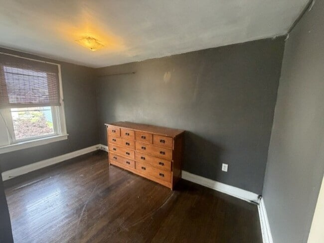 Building Photo - 75 Craighead St