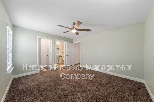 Building Photo - 221 Terramar