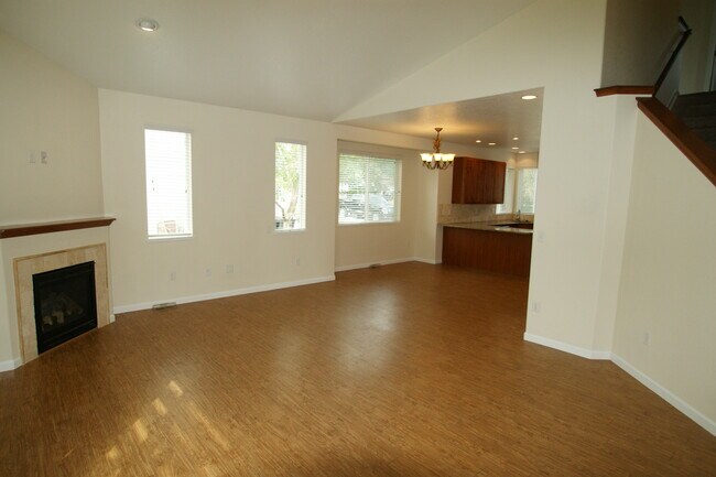 Building Photo - 426 Saint Ida Cir