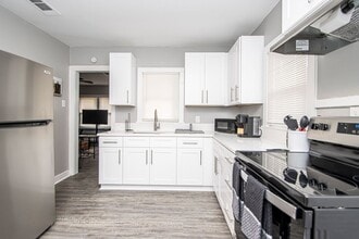 Building Photo - 6508 Perryville Rd