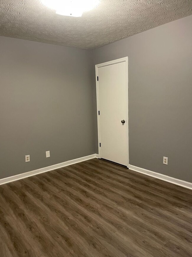 Building Photo - 107 Oliver St