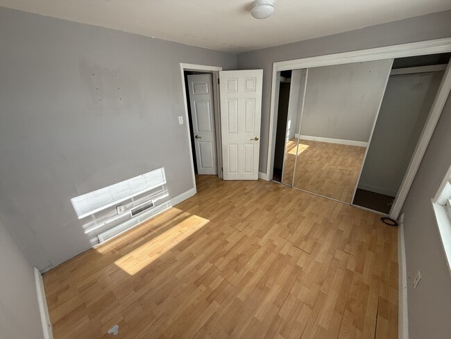 Building Photo - 419 Garden Ave