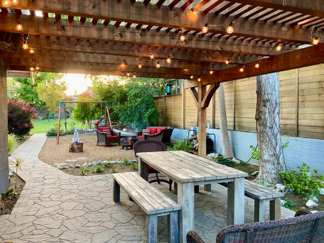 Building Photo - 5265 Loleta Ave