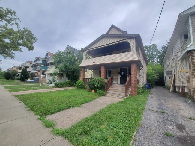 Building Photo - 3645 E 146th St