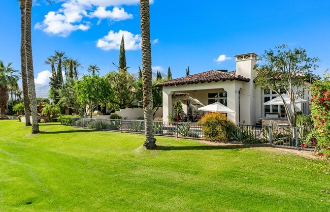 Building Photo - 56738 Palms Dr