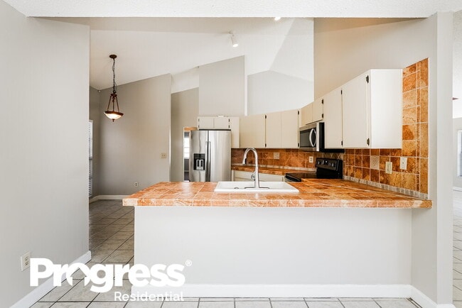 Building Photo - 12138 Fruitwood Dr