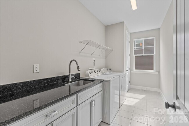 Building Photo - 106 Slocumb Ln