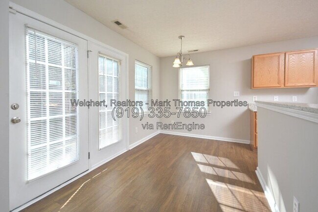 Building Photo - 905 Reedy Way