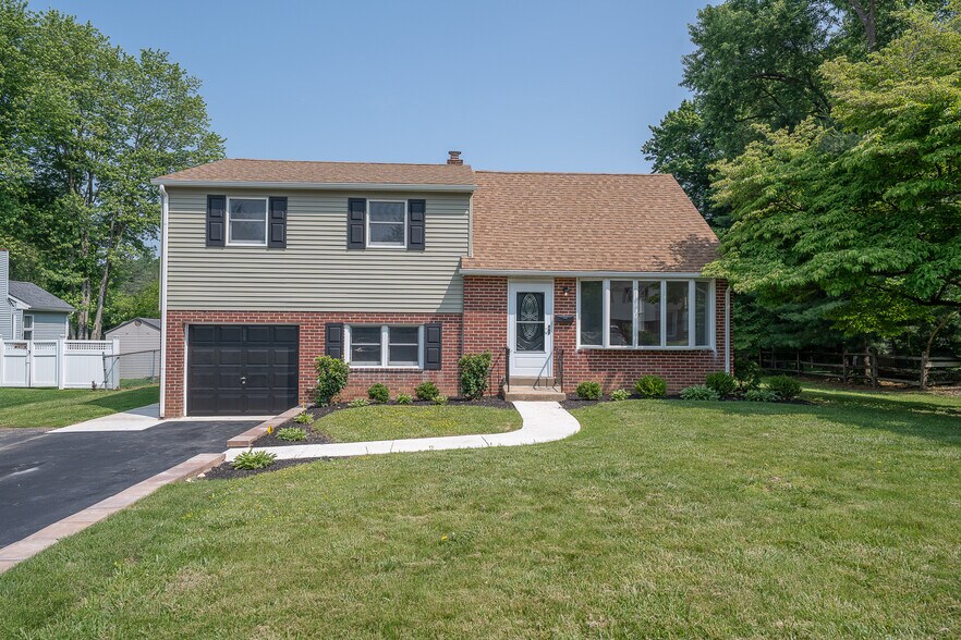 Primary Photo - 503 Poplar Rd