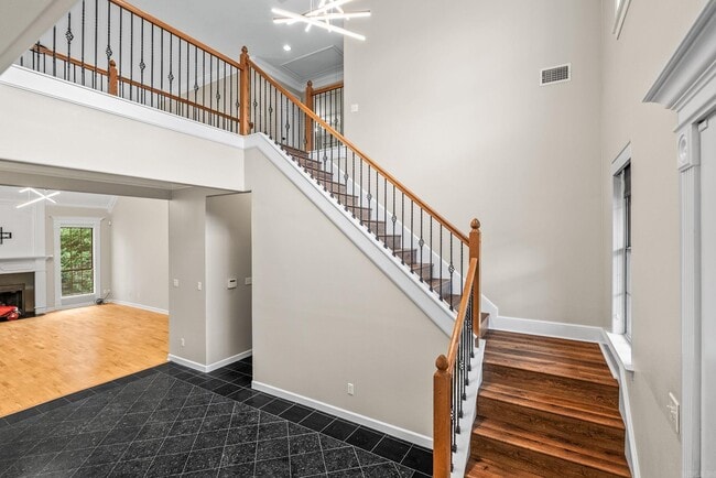 Building Photo - 3005 Mossy Creek Dr