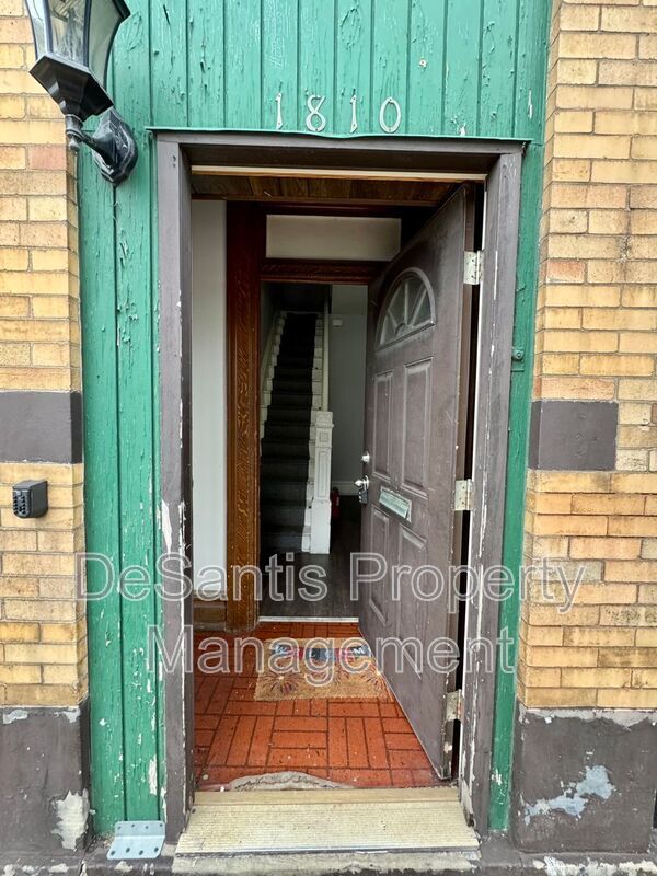 Building Photo - 1810 Brownsville Rd