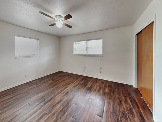 Building Photo - 5311 Purington Ave