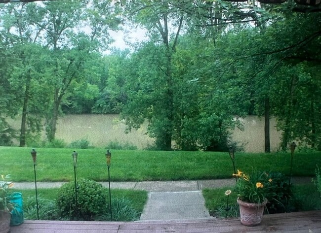 Building Photo - 2599 Scioto View Ln