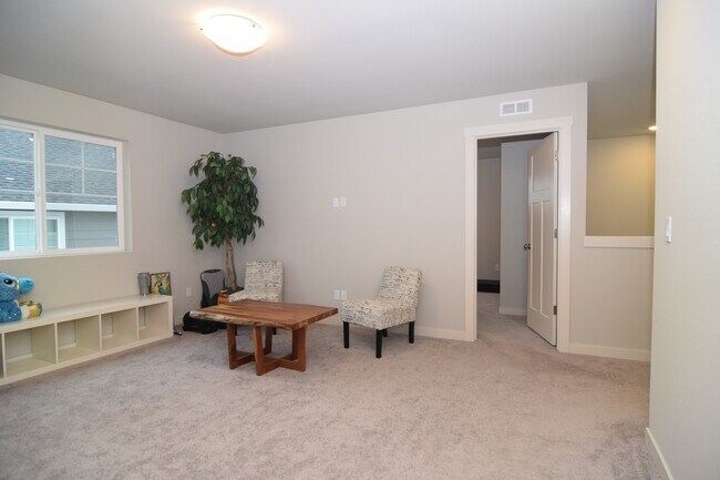 Building Photo - 12212 SW Champlin Ln