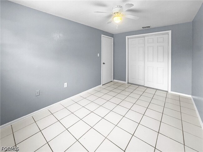 Building Photo - 6617 Warwick Cir