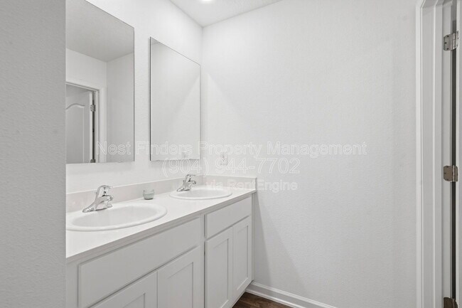 Building Photo - 190 Ardila Cir