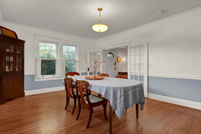 Building Photo - Gorgeous Historic Home in Downtown Wilmington