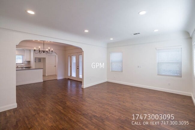 Building Photo - 917 Monterey Rd