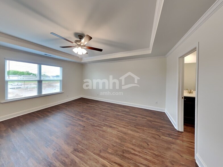 Building Photo - 5316 Virtue Ave