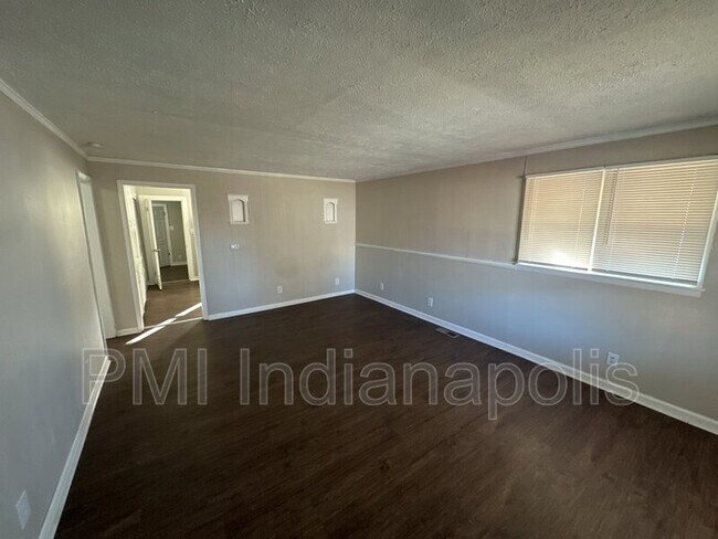 Building Photo - 2107 N Spencer Ave