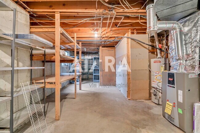 Building Photo - 1374 Marinwood Ave