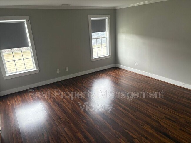 Building Photo - 4596 Gibson Dr