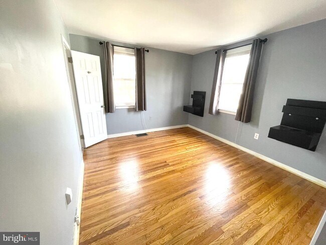 Building Photo - 1365 Davisville Rd