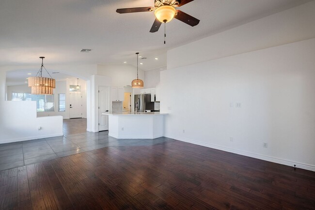 Building Photo - YEAR END MOVE IN SPECIAL!  NEWLY RENOVATED...