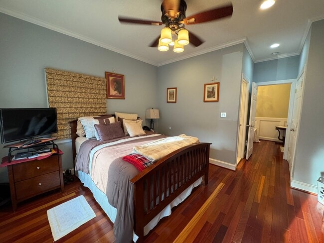 Building Photo - Fantastic 5 Bed 5.5 Bath Single Family Hom...