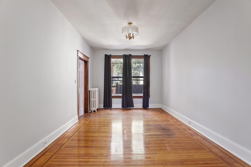 Building Photo - 1660 Irving St NW