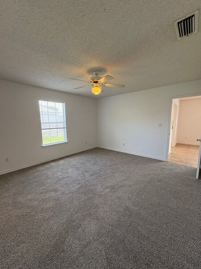 Building Photo - 953 Southern Oaks Ct
