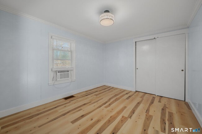 Building Photo - 125 Spithead Rd