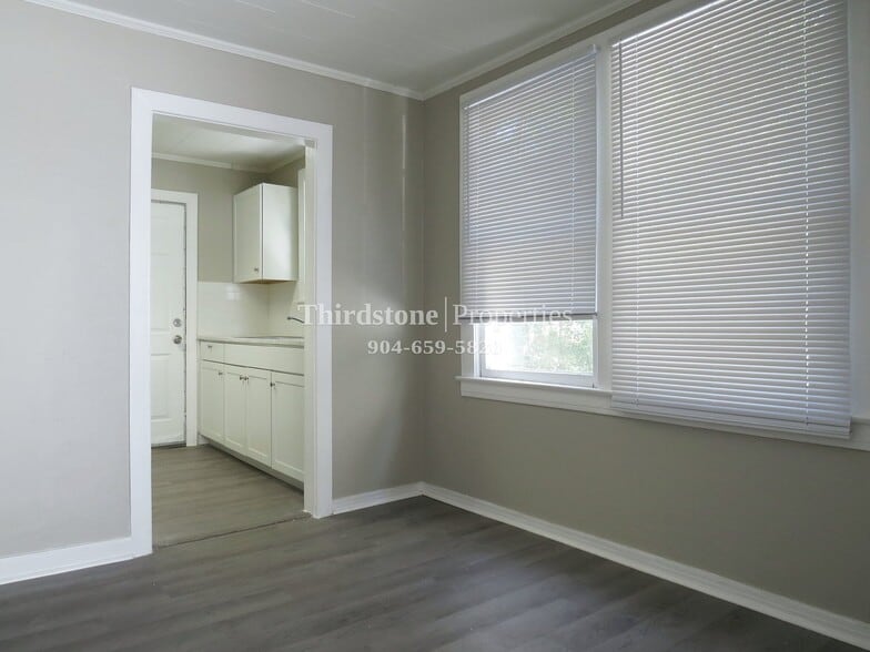 Building Photo - 2913 W 2nd St