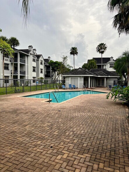Building Photo - 11233 W Atlantic Blvd