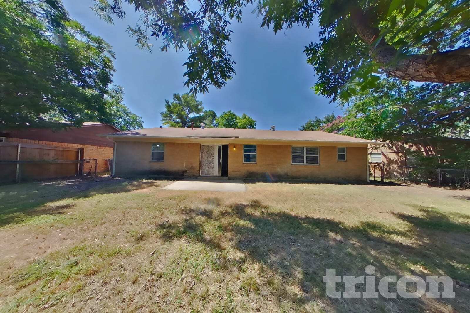 Building Photo - 3307 Hummingbird Ln