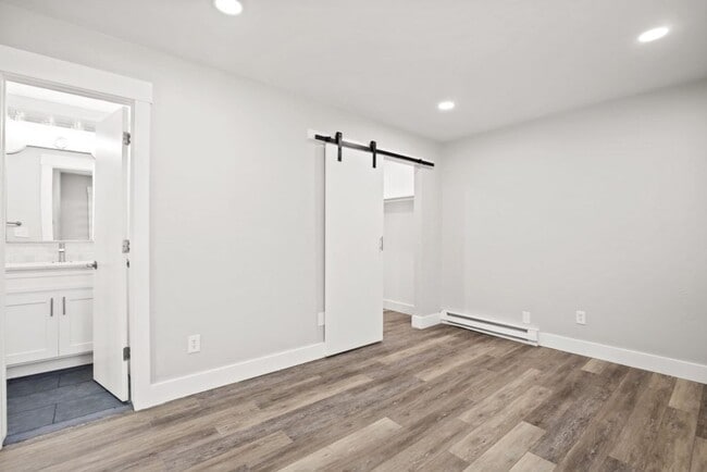 Building Photo - August 2026 Prelease! 1 Bedroom in North Boulder