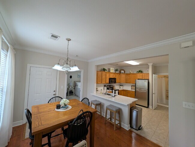 Building Photo - 902 Private Rd 3097