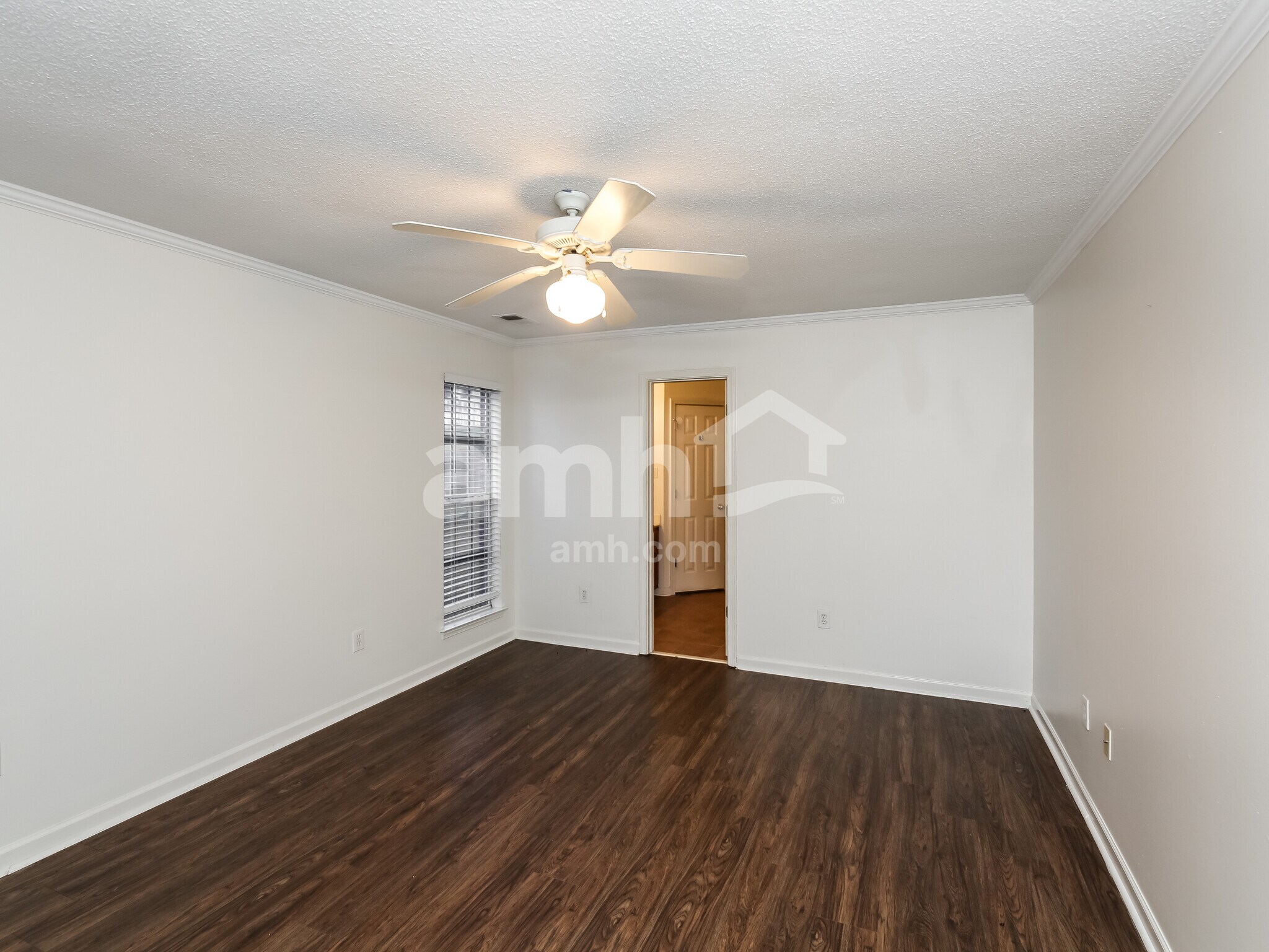 Building Photo - 660 Timber Creek S