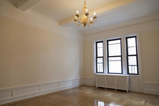 Primary Photo - 4 bedroom in NEW YORK NY 10024